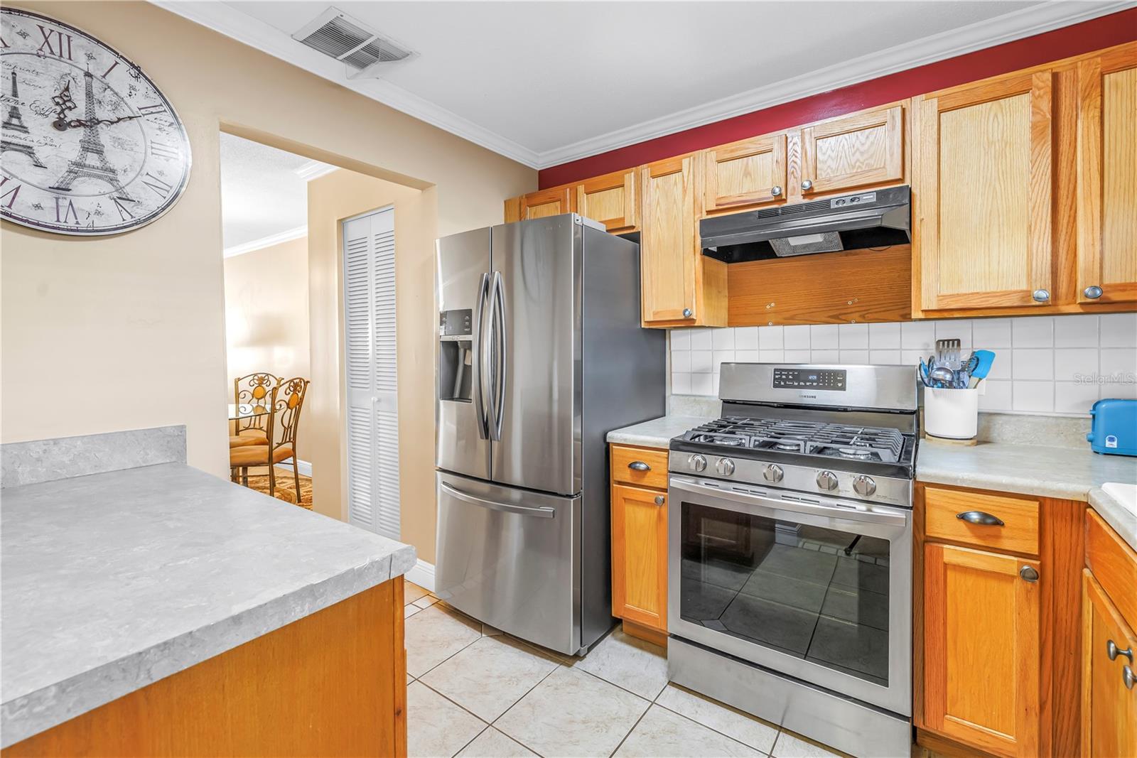 PARADISE SHORES - Residential