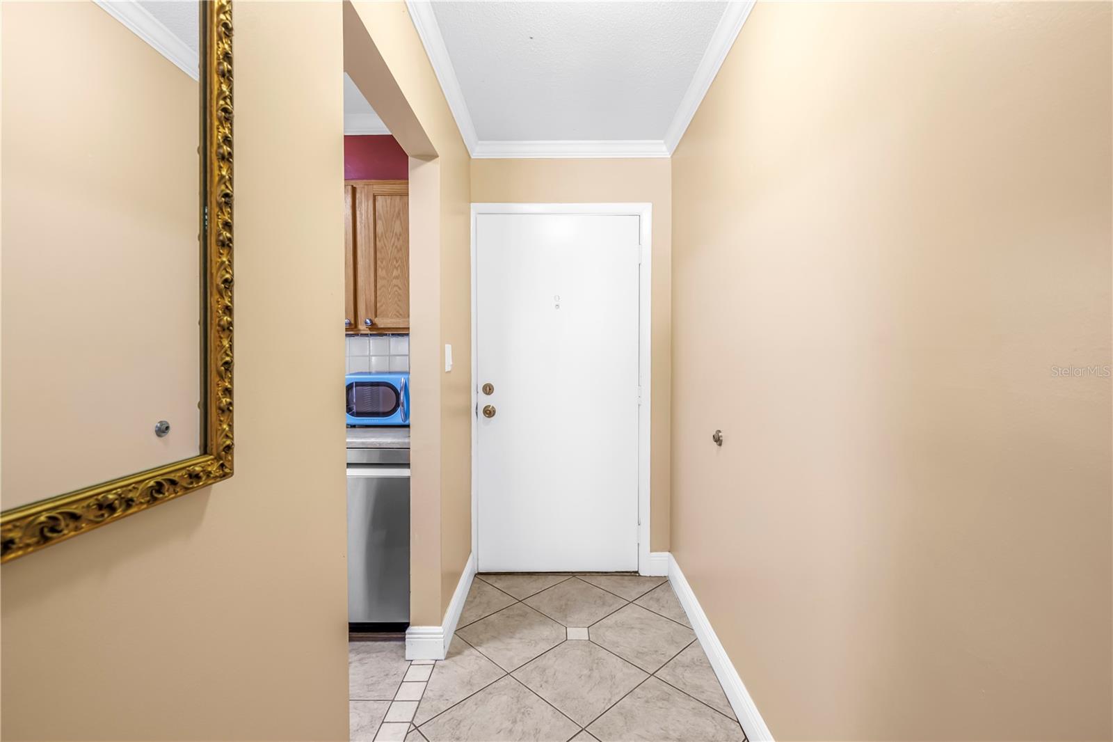 PARADISE SHORES - Residential