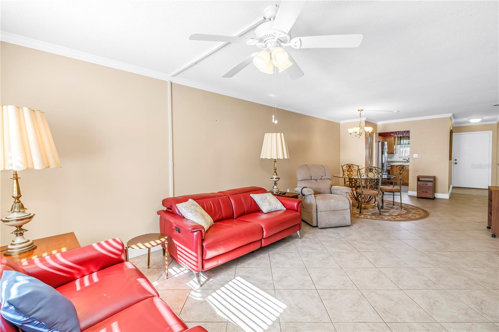 PARADISE SHORES - Residential