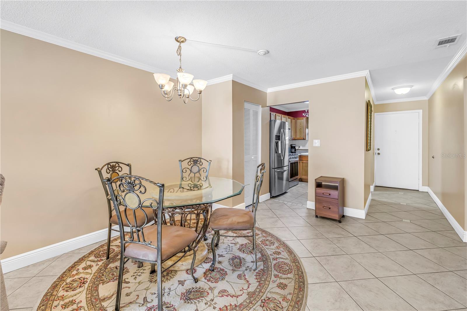 PARADISE SHORES - Residential