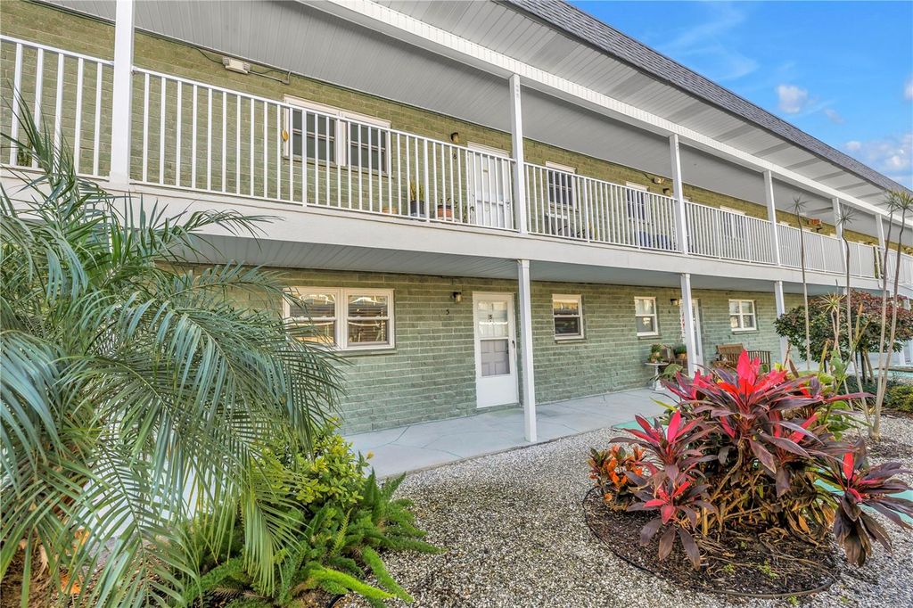 Photo of 5287 81st Street N #5, St Petersburg, FL 33709 (MLS # TB8462192)