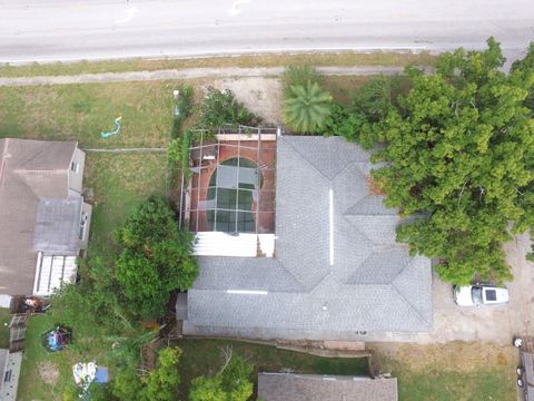 A home in PORT RICHEY