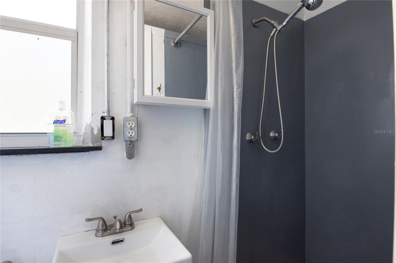 FAIRVIEW ESTATES - Residential