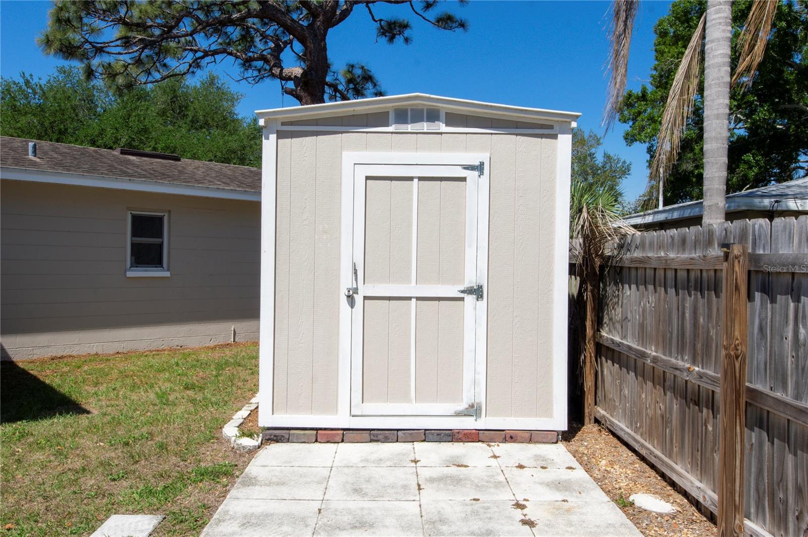 FAIRVIEW ESTATES - Residential