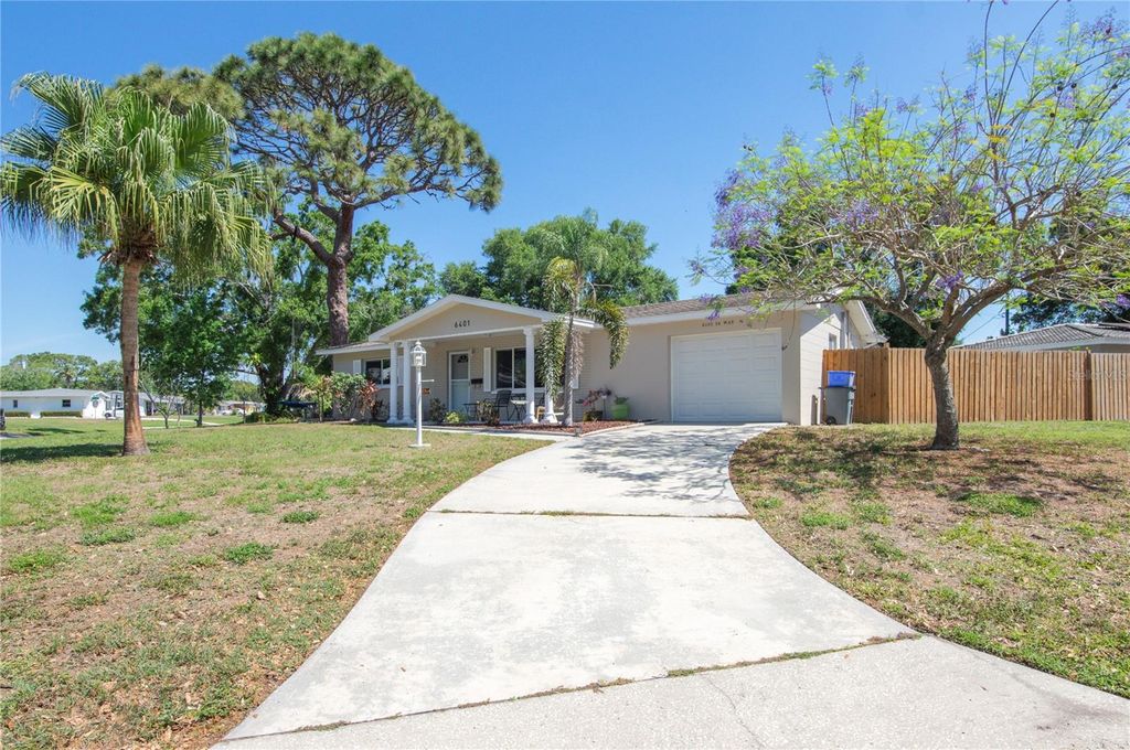 Photo of 6401 26th Way N, St Petersburg, FL 33702 (MLS # TB8499340)