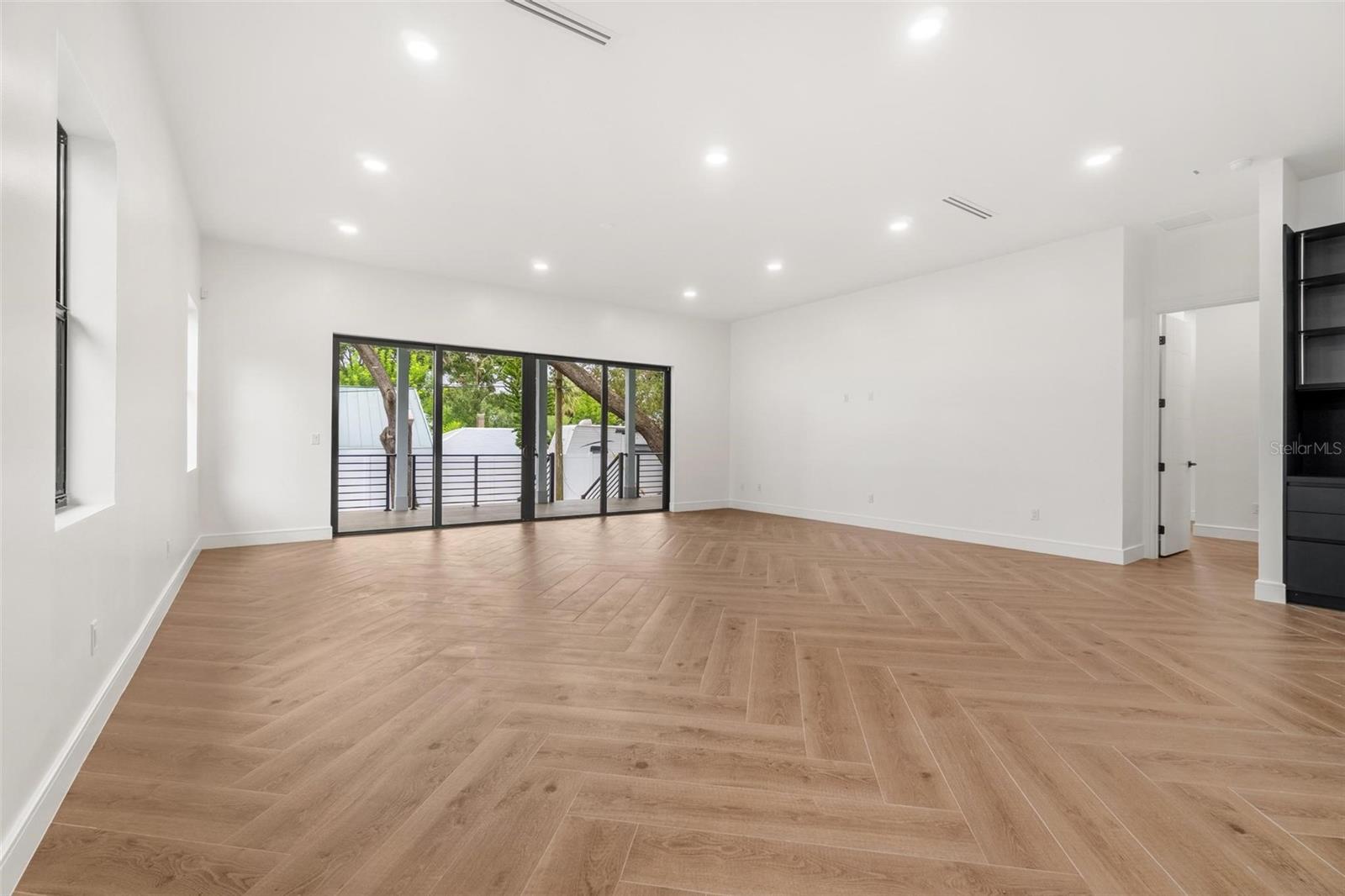 403 PARK BOULEVARD
