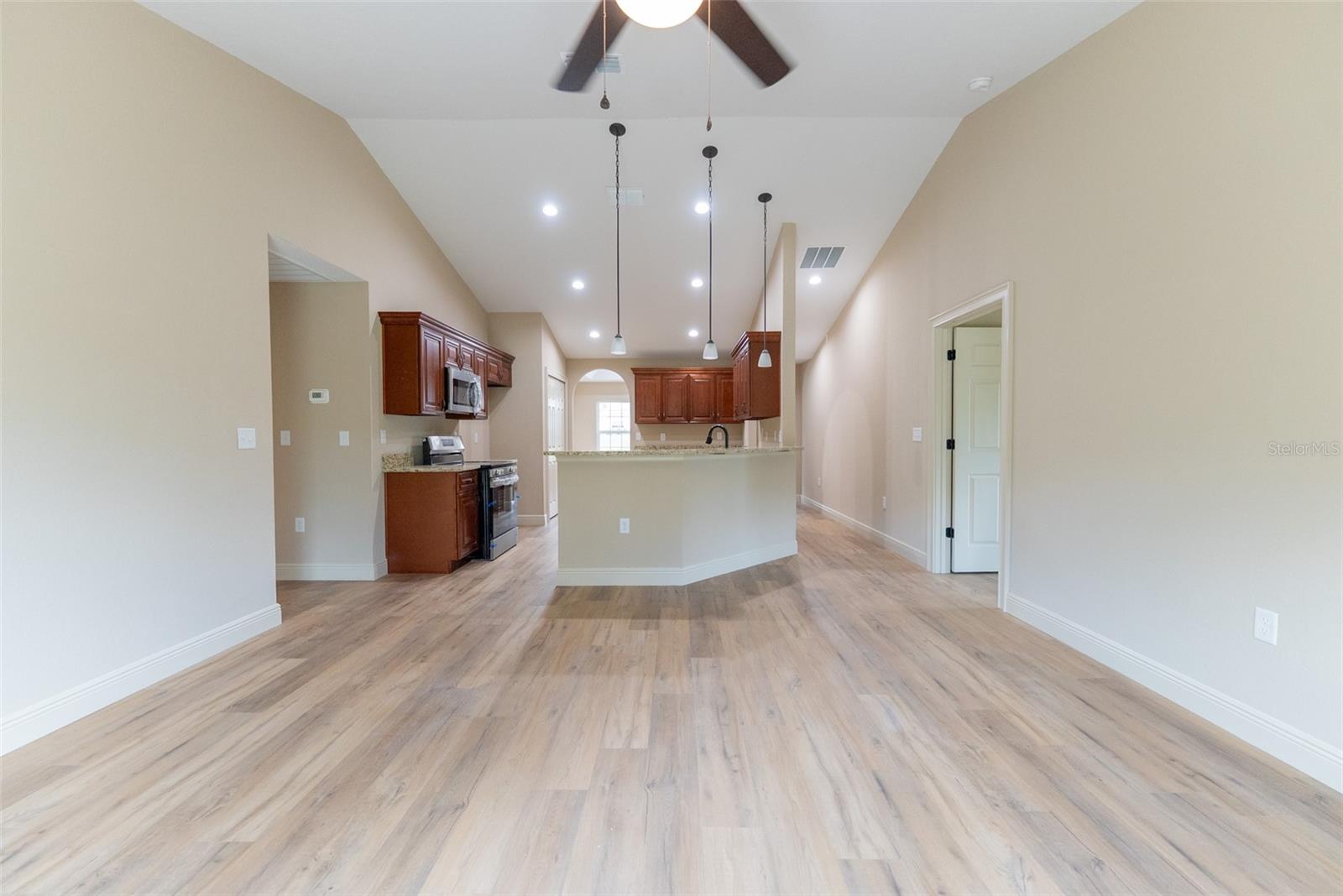RAINBOW LAKES ESTATE - Residential