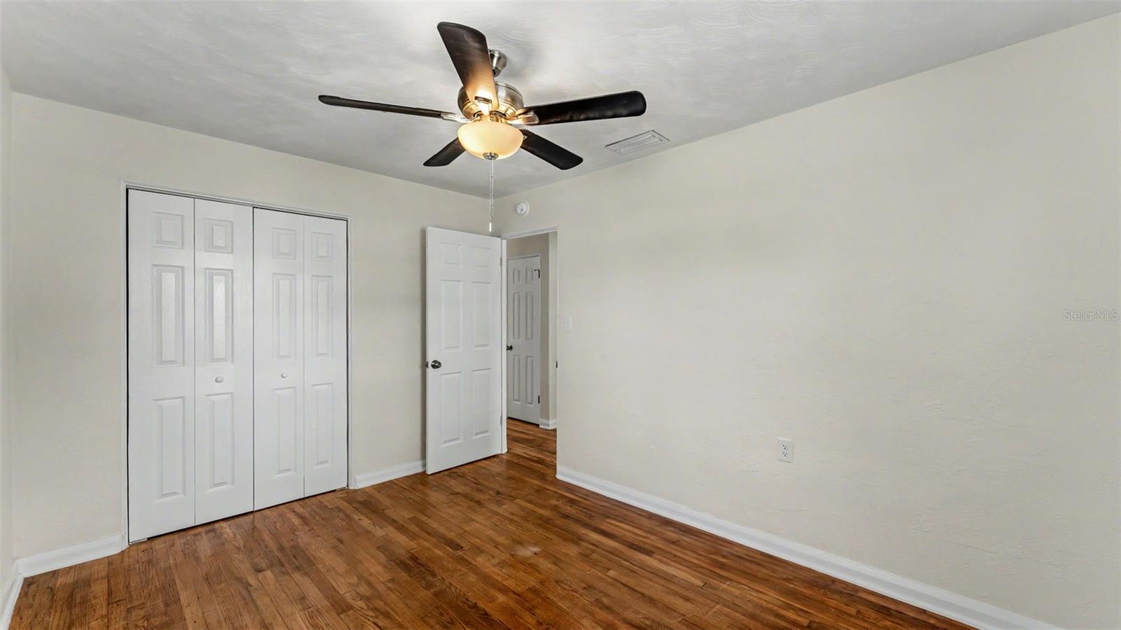 SHADOW LAWN SUB - Residential