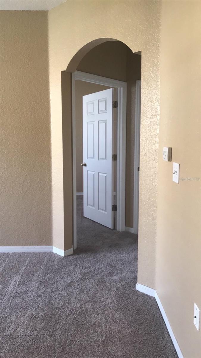 CRESCENT PLACE AT LAKE LOTUS CONDO - Residential Lease