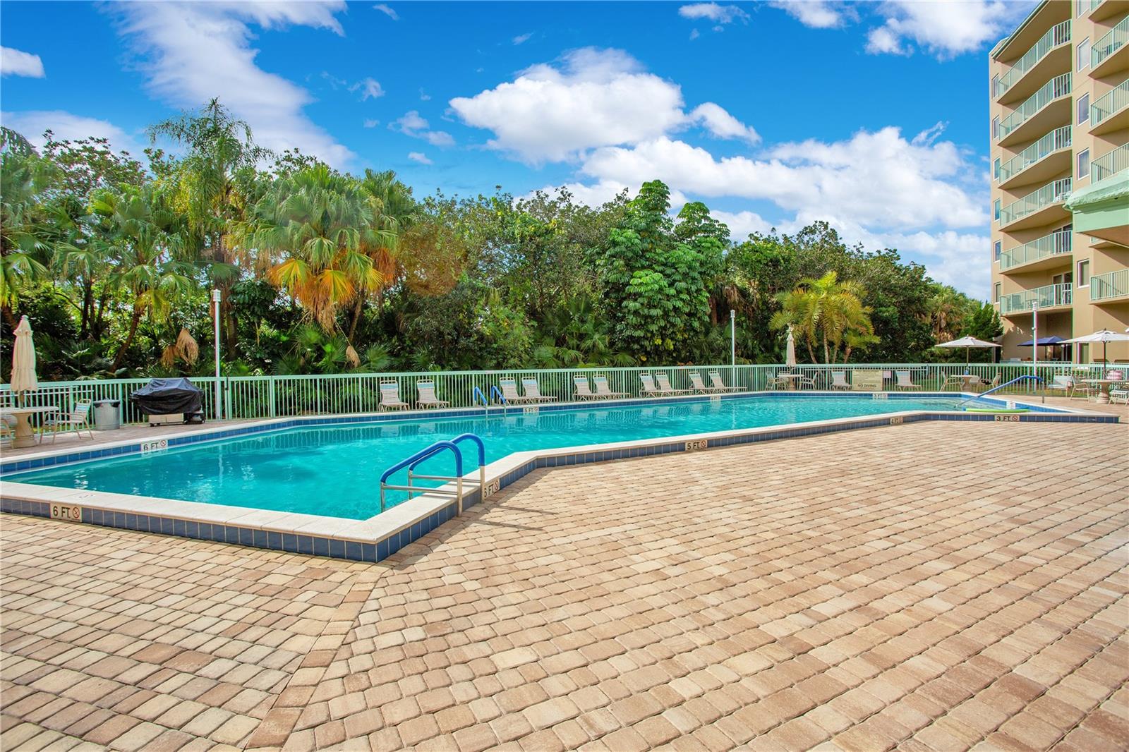 OCEANS CLOVERLEAF NORTH - Residential