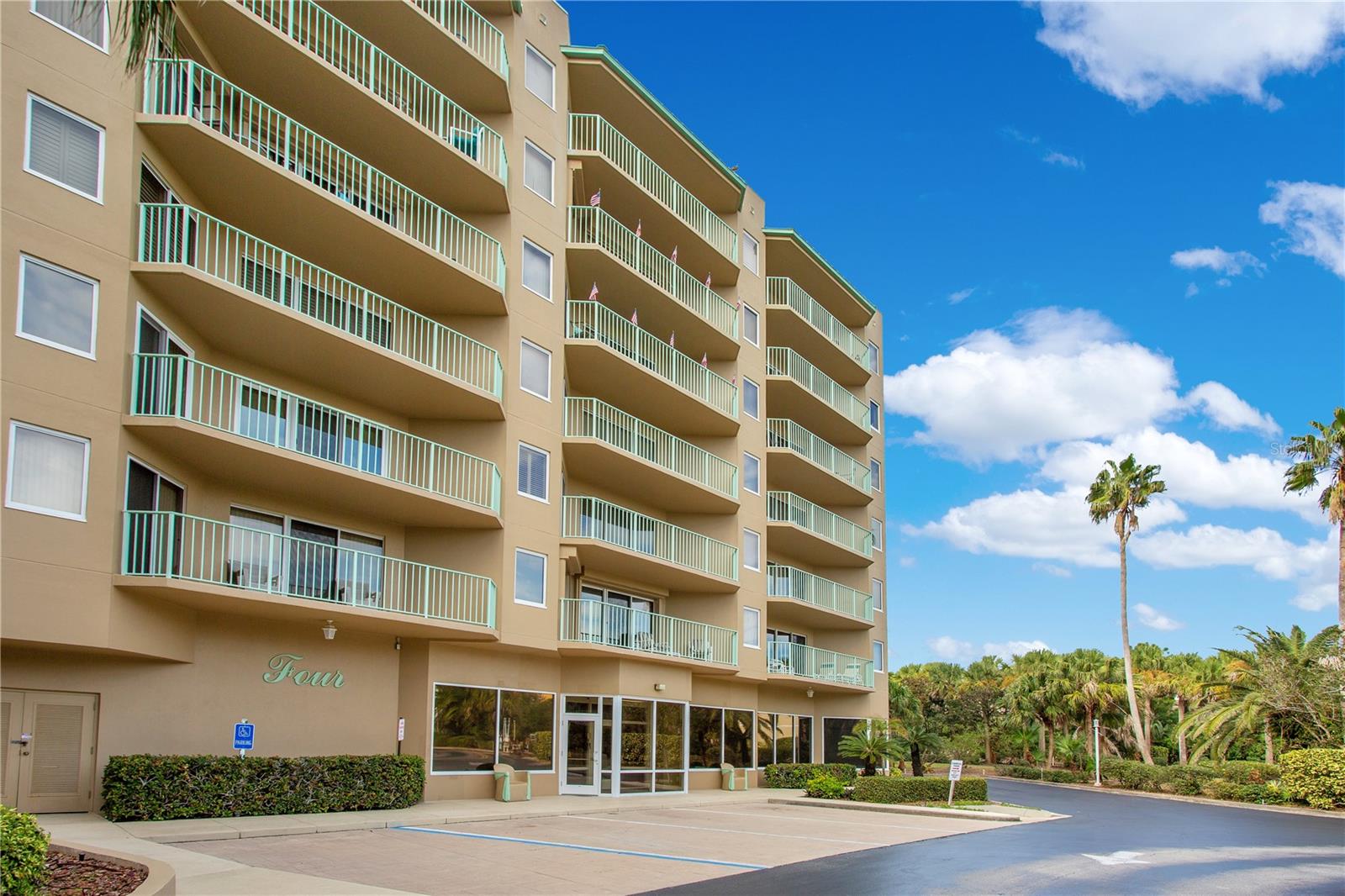 OCEANS CLOVERLEAF NORTH - Residential
