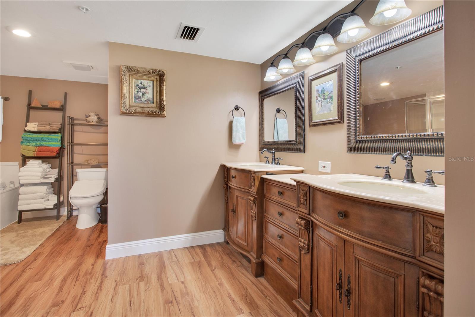 OCEANS CLOVERLEAF NORTH - Residential