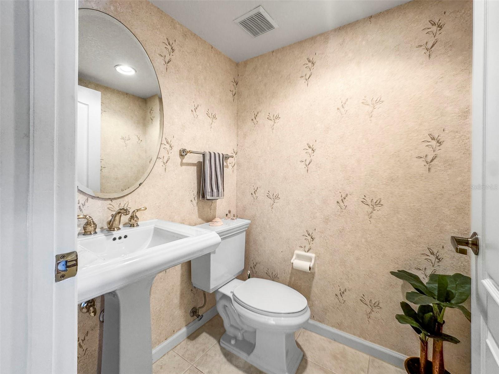 MARQUESA CONDO - Residential