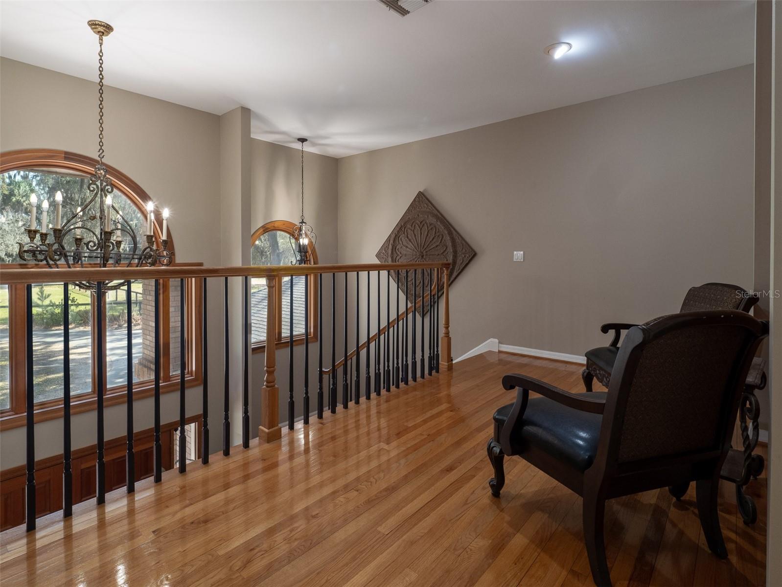 BROWN & DIALS - Residential