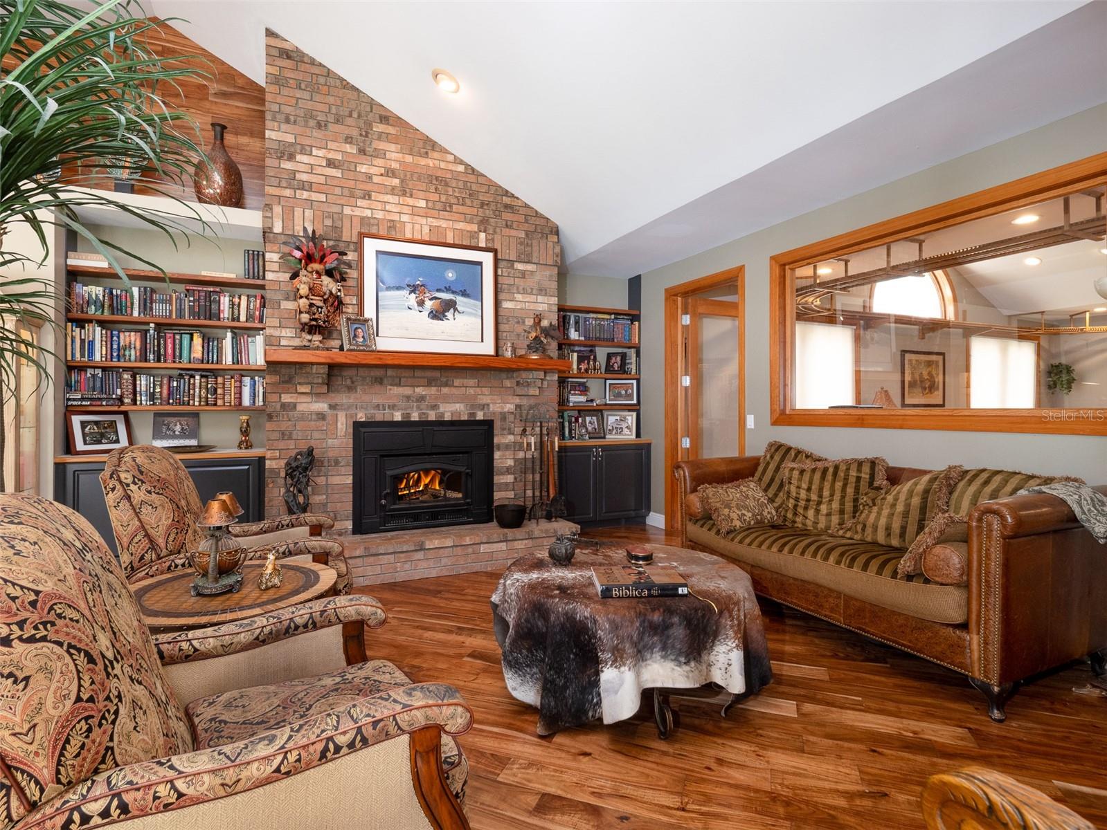 BROWN & DIALS - Residential