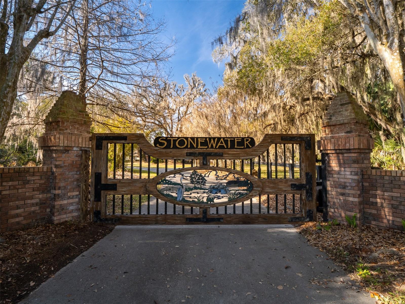 BROWN & DIALS - Residential