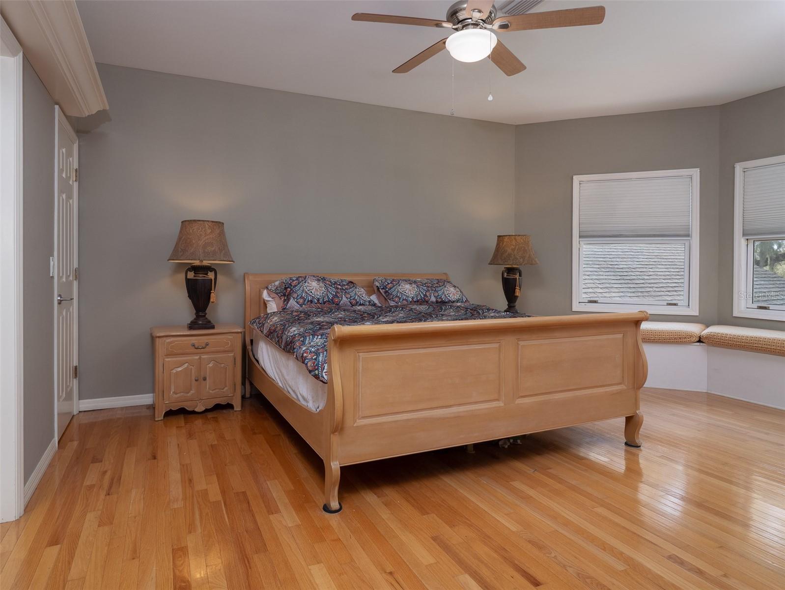 BROWN & DIALS - Residential