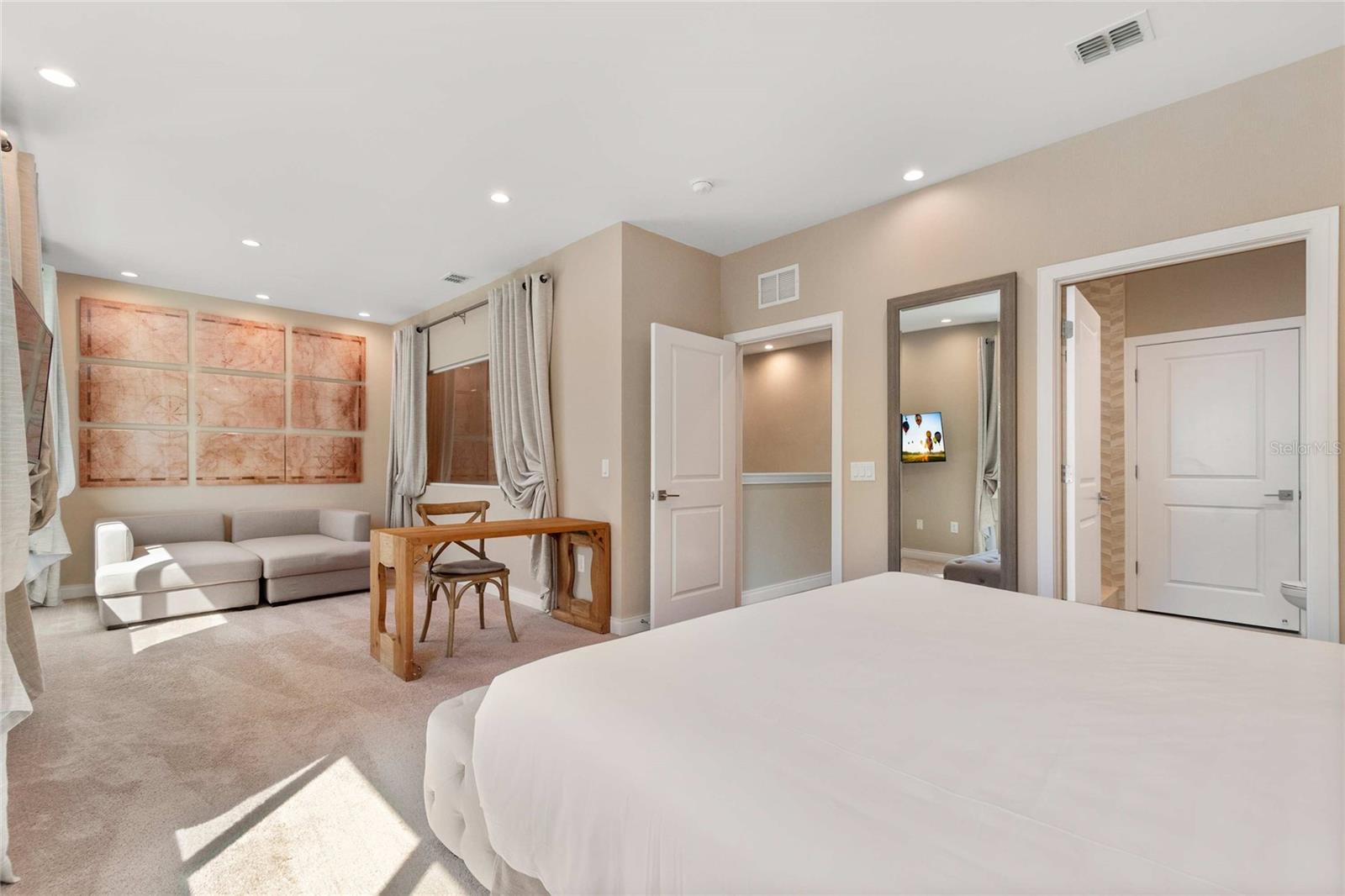 MAGIC VILLAGE RESORT - Residential Lease