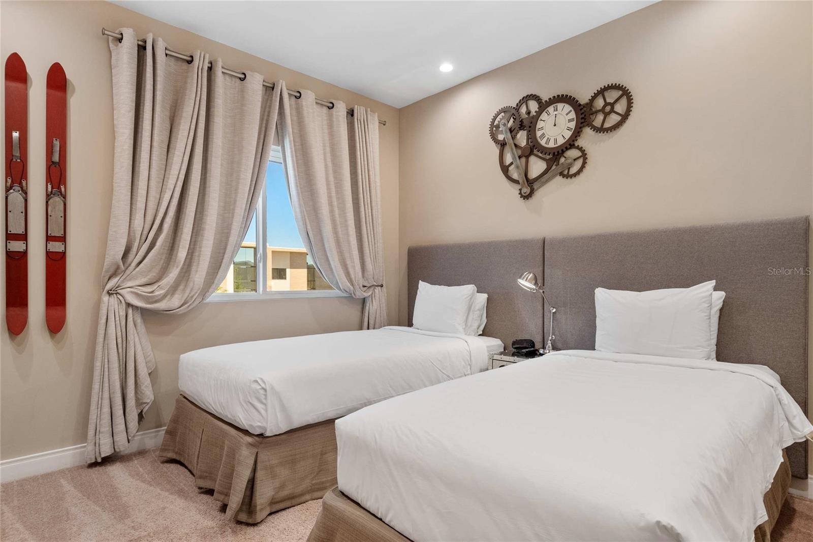 MAGIC VILLAGE RESORT - Residential Lease