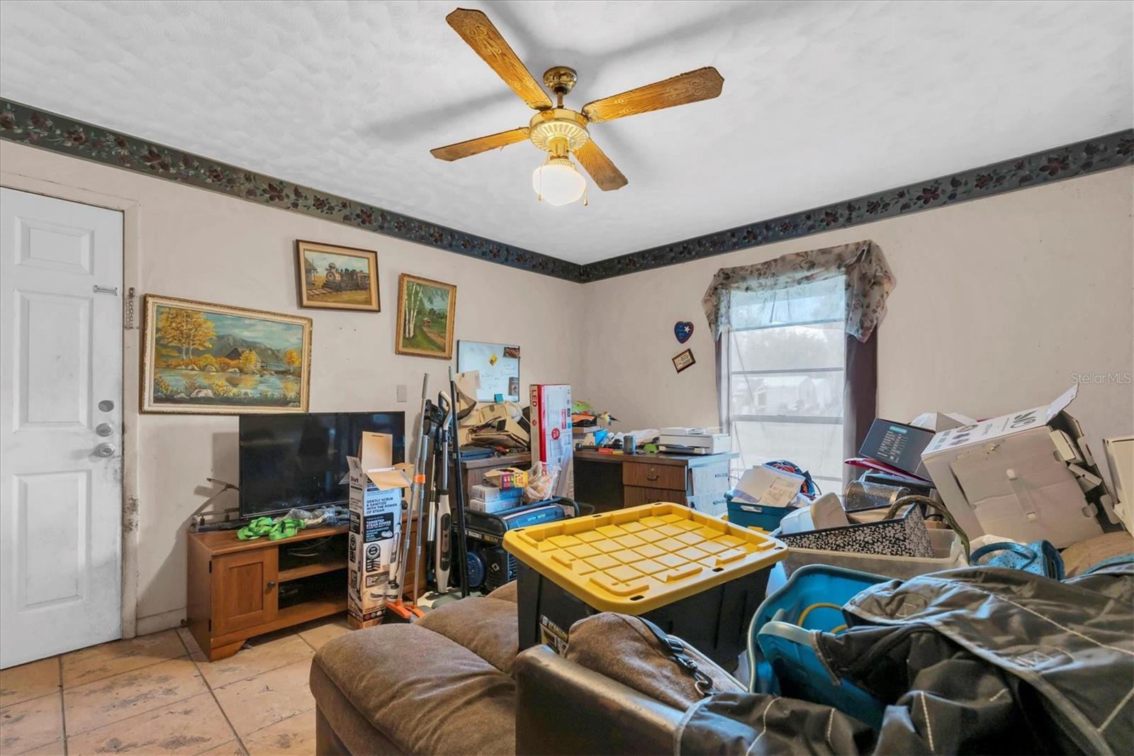 ZZZ | UNPLATTED - Residential