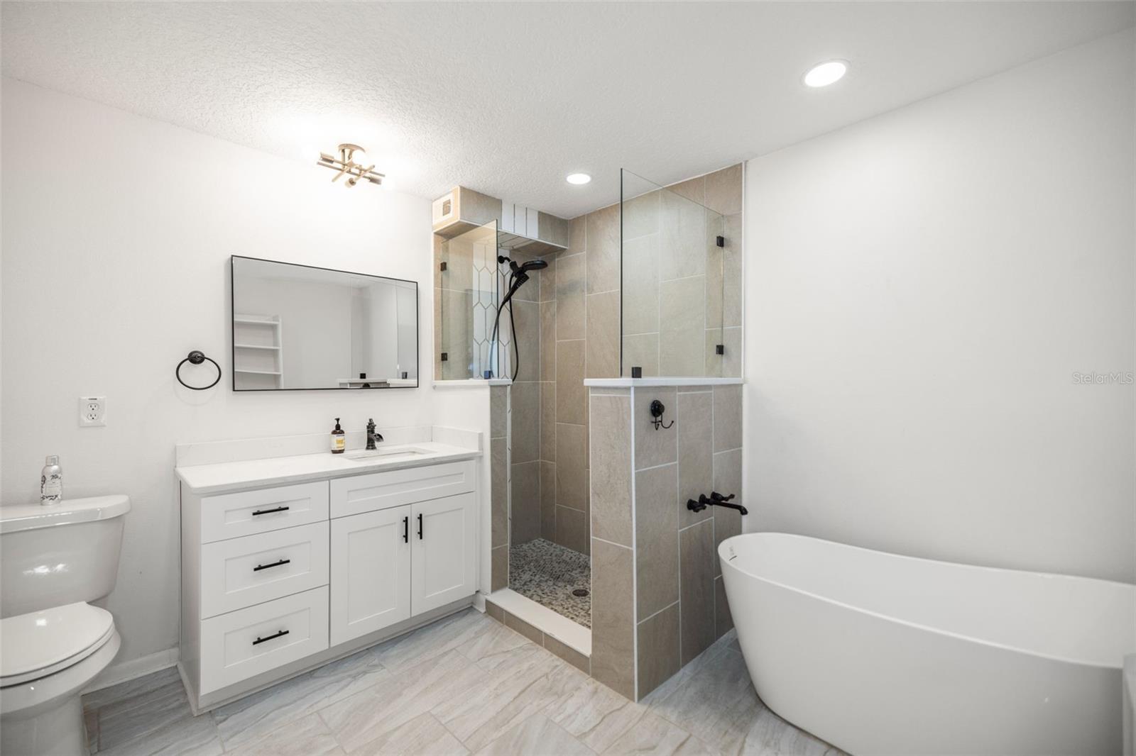 BRAEMOOR GROVE - Residential