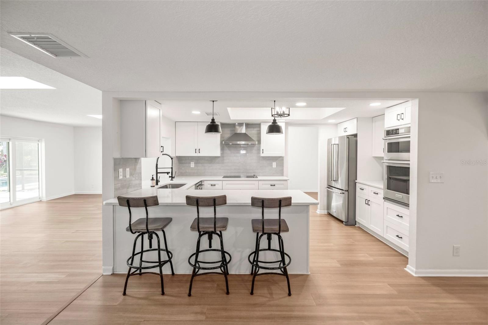 BRAEMOOR GROVE - Residential