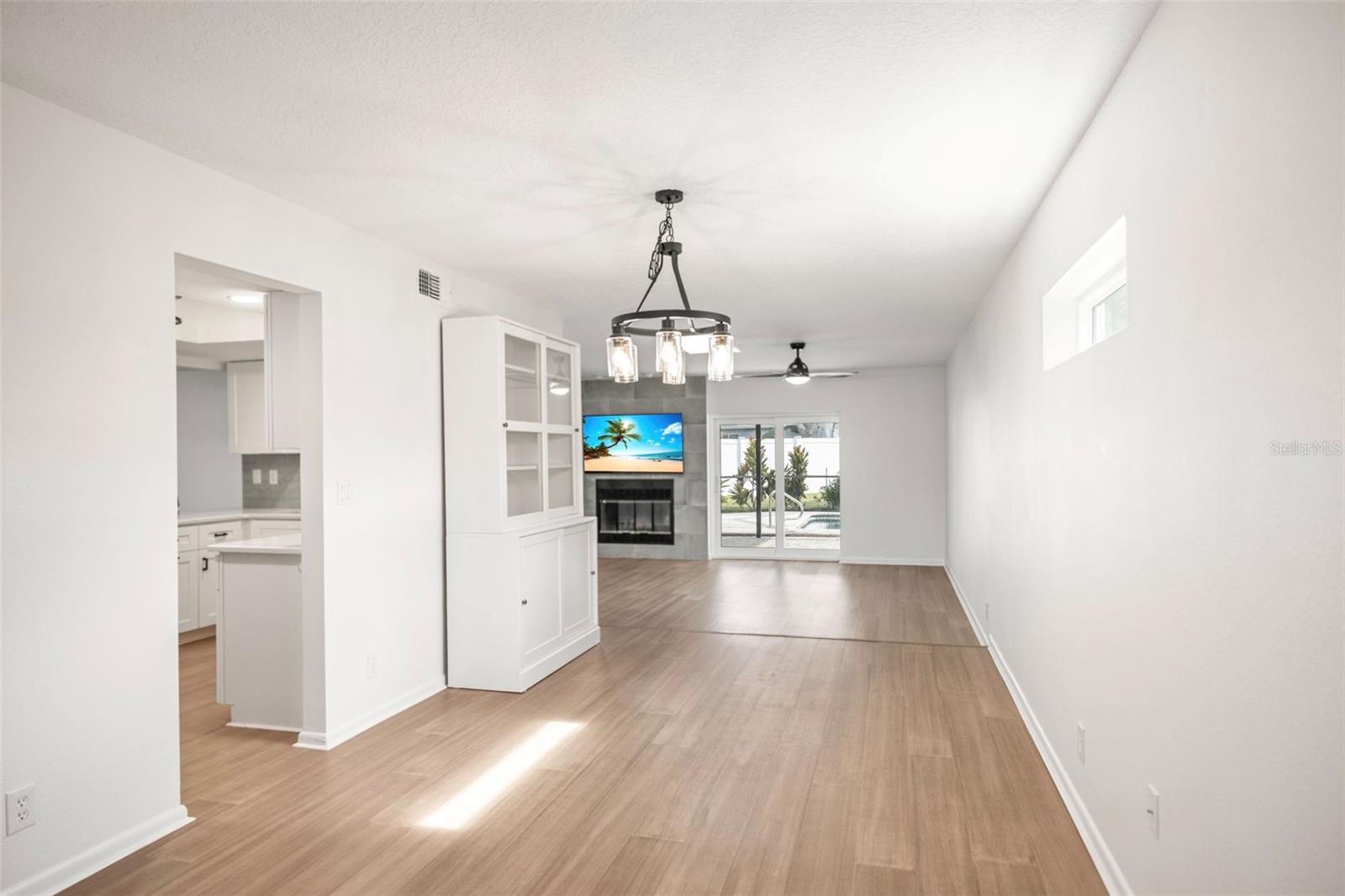 BRAEMOOR GROVE - Residential