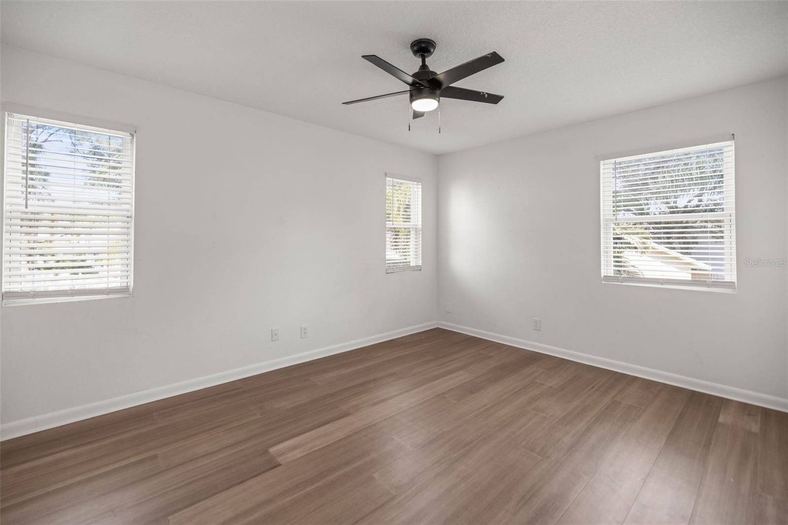 BRAEMOOR GROVE - Residential