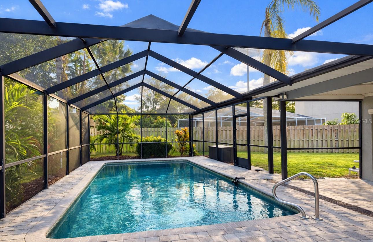 BRAEMOOR GROVE - Residential