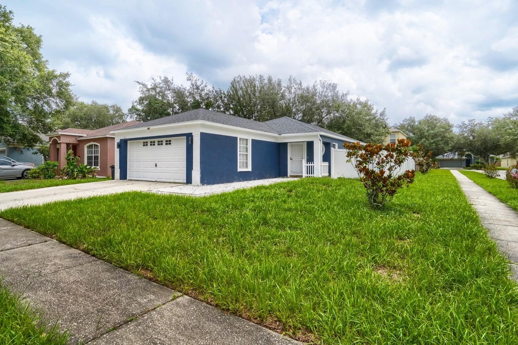 Photo of 701 Periwinkle Pointe Place, Seffner, FL 33584 (MLS # TB8534875)
