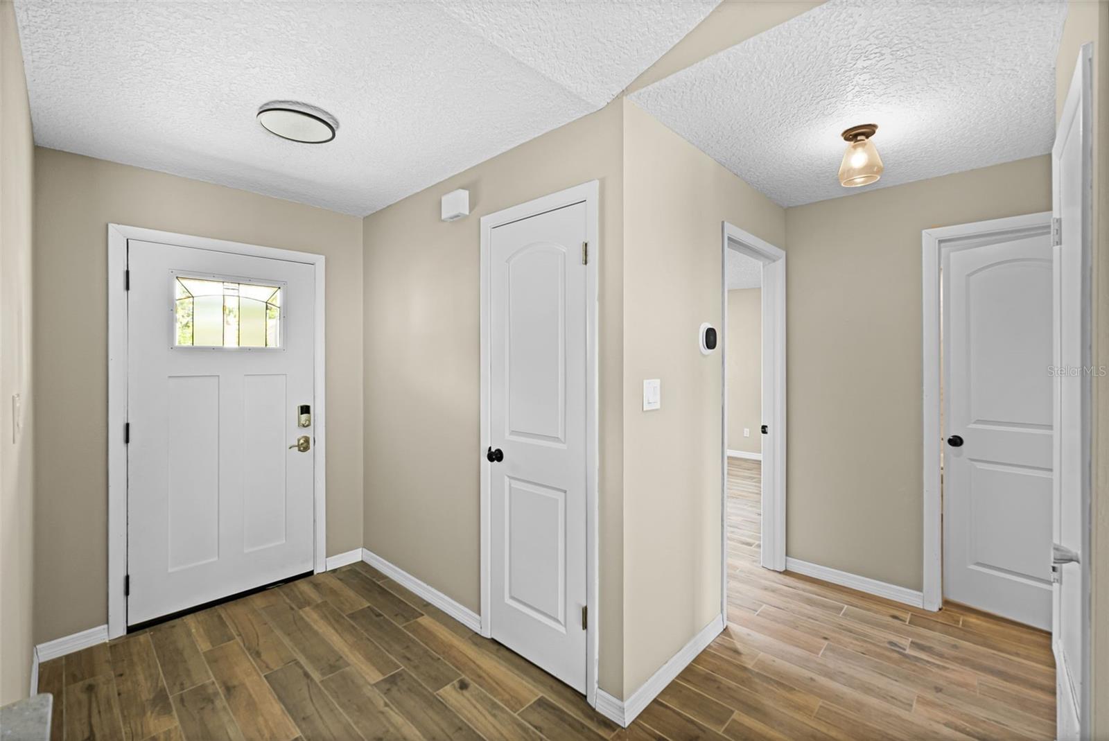 GREENWOOD LAKES UNIT 3 - Residential Lease