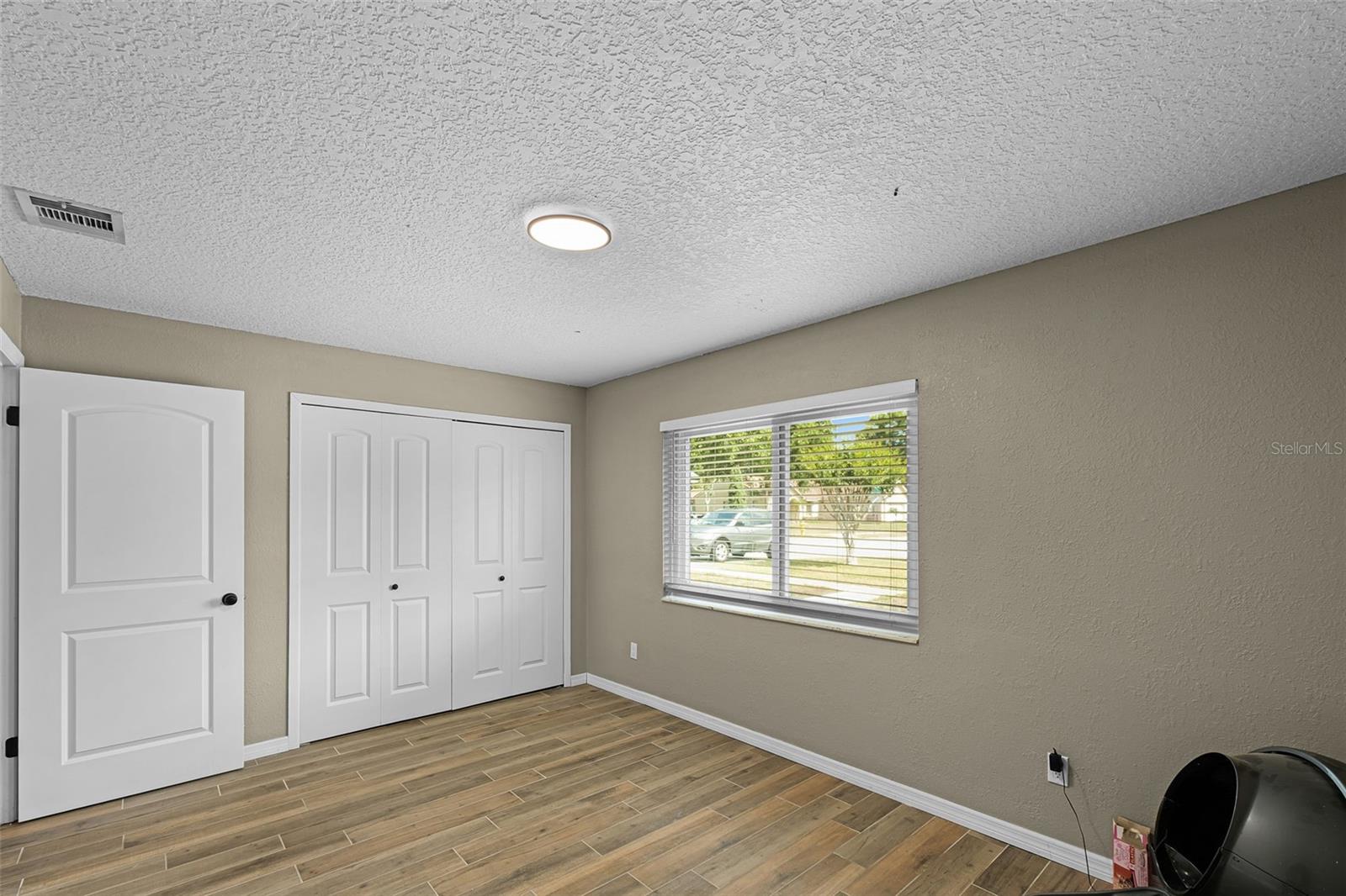 GREENWOOD LAKES UNIT 3 - Residential Lease