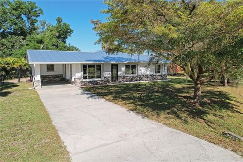 A home in PUNTA GORDA