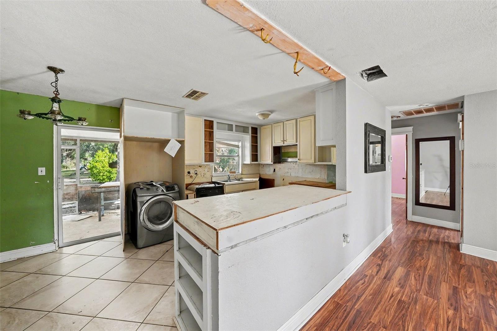 UNPLATTED - Residential