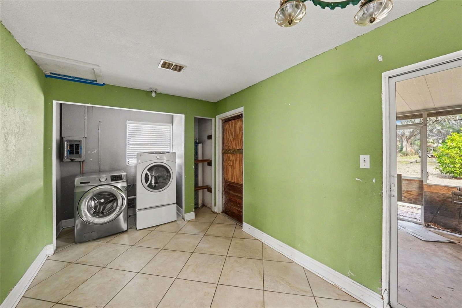 UNPLATTED - Residential