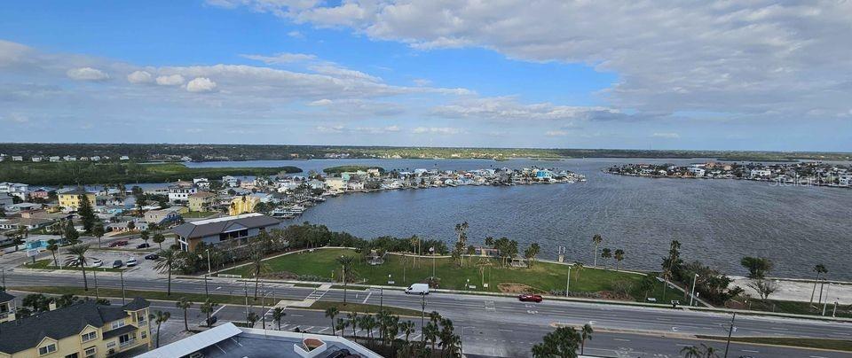 REDINGTON TOWERS BLDG 2 CONDO - Residential