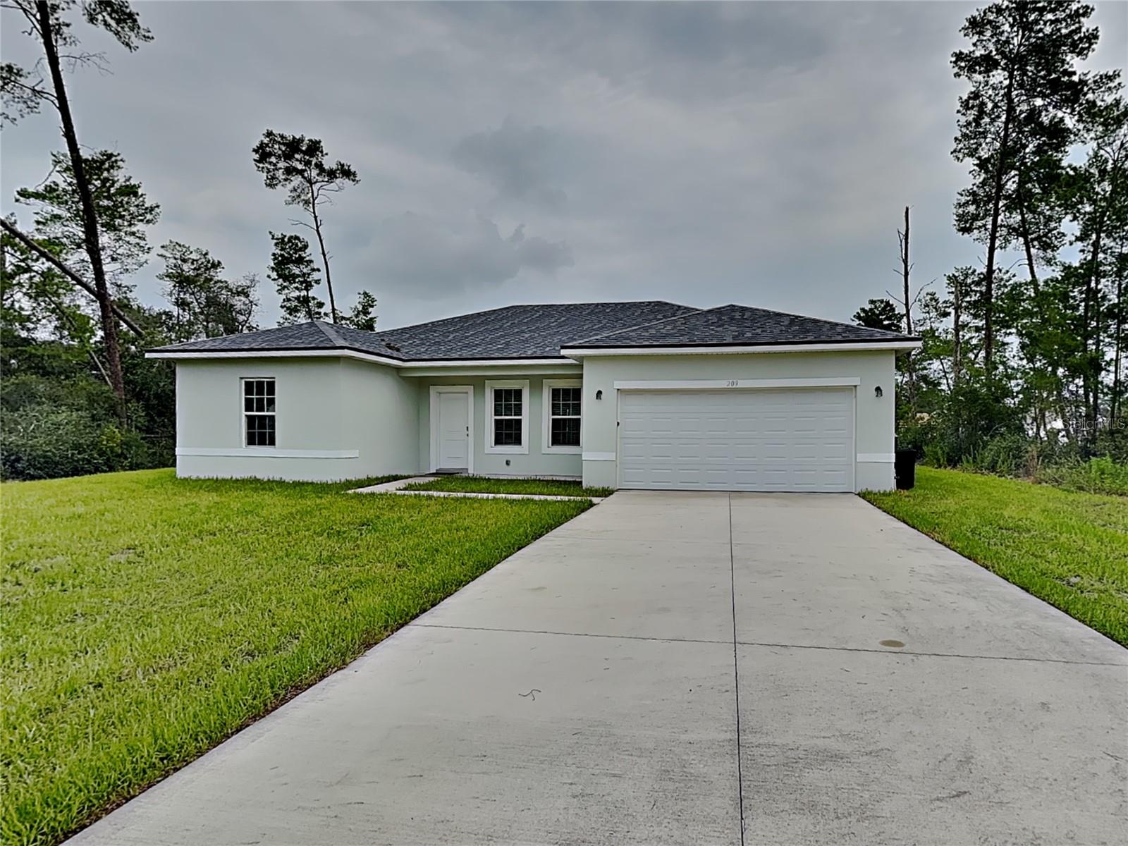 BEAUTIFUL 4/2 home located in Ocala! his home offers a modern style with 4 comfortable bedrooms and 2 baths, a spacious open floor plan where you can host big family gatherings and a complete kitchen with all stainless steel appliances including refrigerator, range, disposal, dishwasher and microwave, an island and great cabinet space. There are beautiful granite countertops in the kitchen as well as in the bathrooms, and tile flooring installed in all the rooms and living space, great for easy maintenance.
Resident Benefit Package: $42.00-month. Includes HVAC air filter delivery, Tenant Liability Insurance, Credit Reporting, Tenant Rewards Program, and much more!
This property is eligible for deposit alternative coverage in lieu of a security deposit. For information and enrollment, please contact our leasing team and enjoy a deposit-free renting experience.