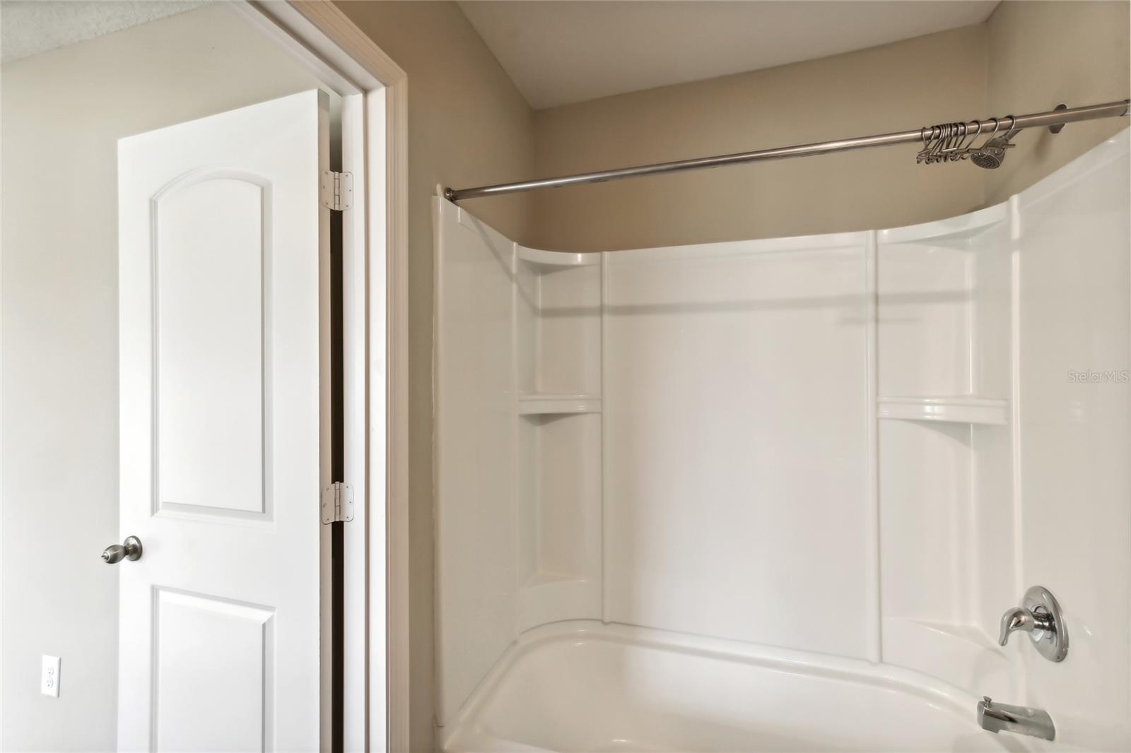 MIRADA PRCL 21-1 - Residential Lease