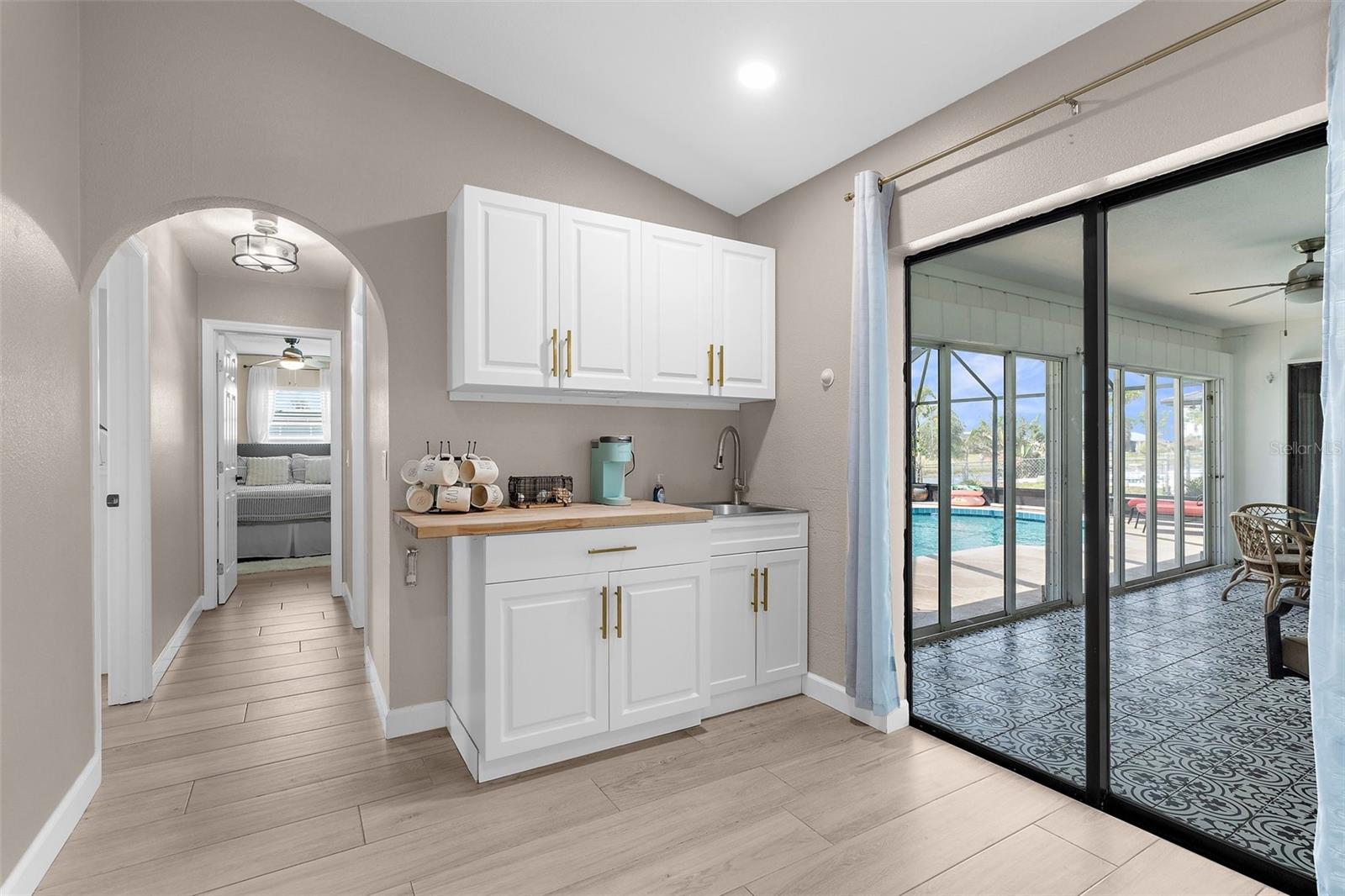 ROTONDA WEST PEBBLE BEACH - Residential