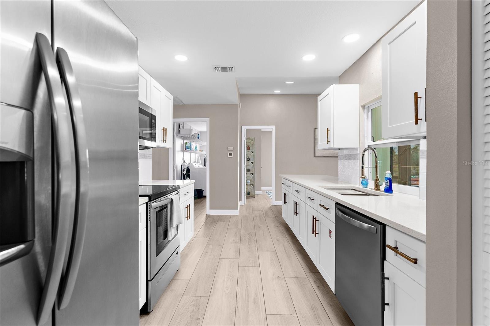 ROTONDA WEST PEBBLE BEACH - Residential