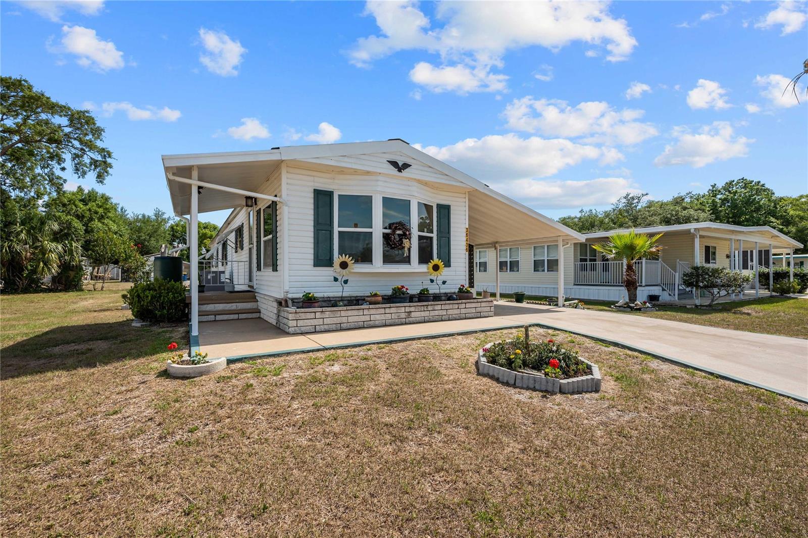 OAKS ROYAL MOBILE HOME SUB - Residential