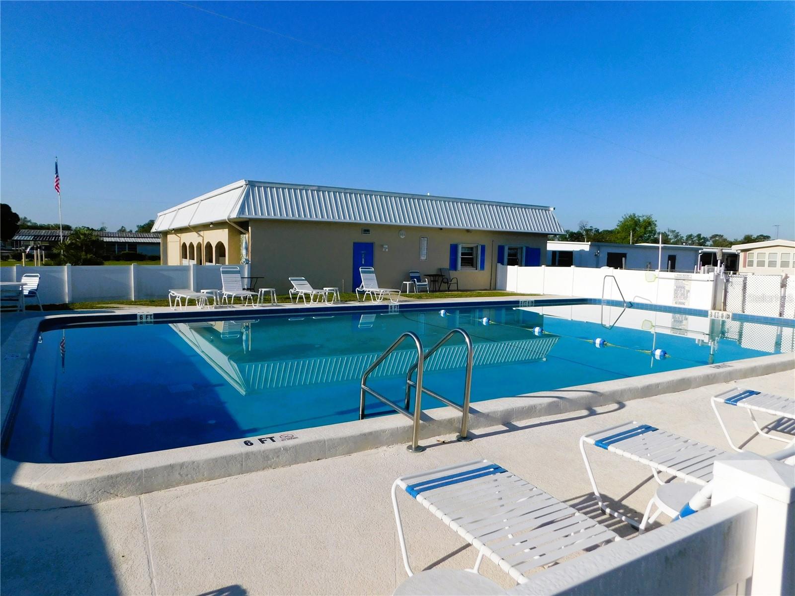 OAKS ROYAL MOBILE HOME SUB - Residential