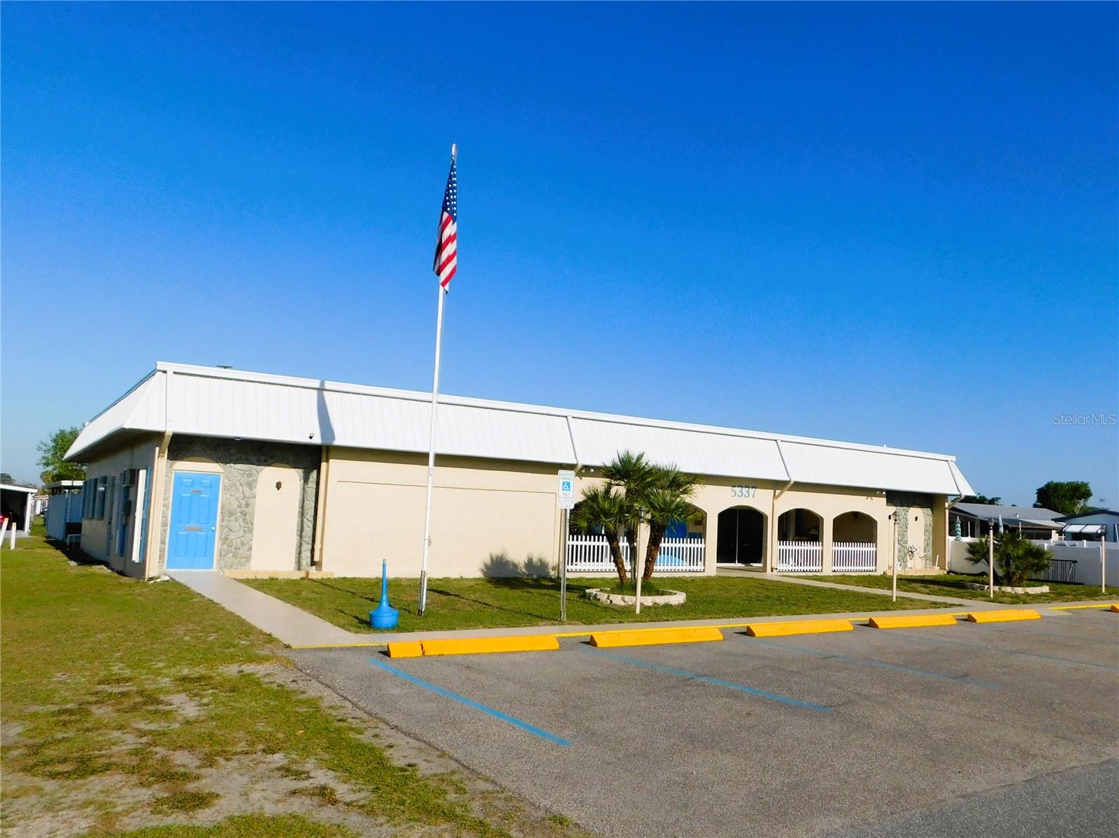 OAKS ROYAL MOBILE HOME SUB - Residential