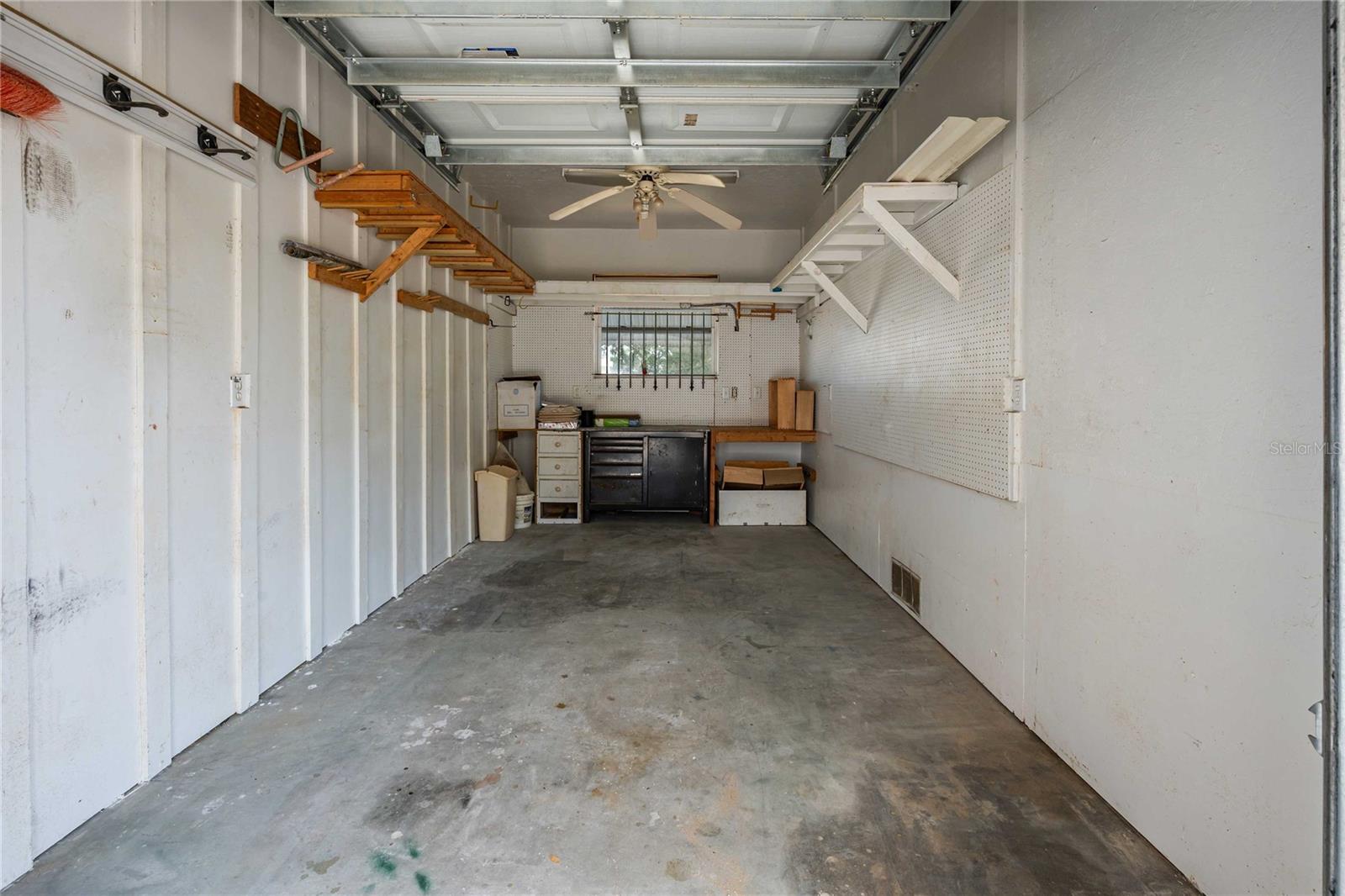 OAKS ROYAL MOBILE HOME SUB - Residential