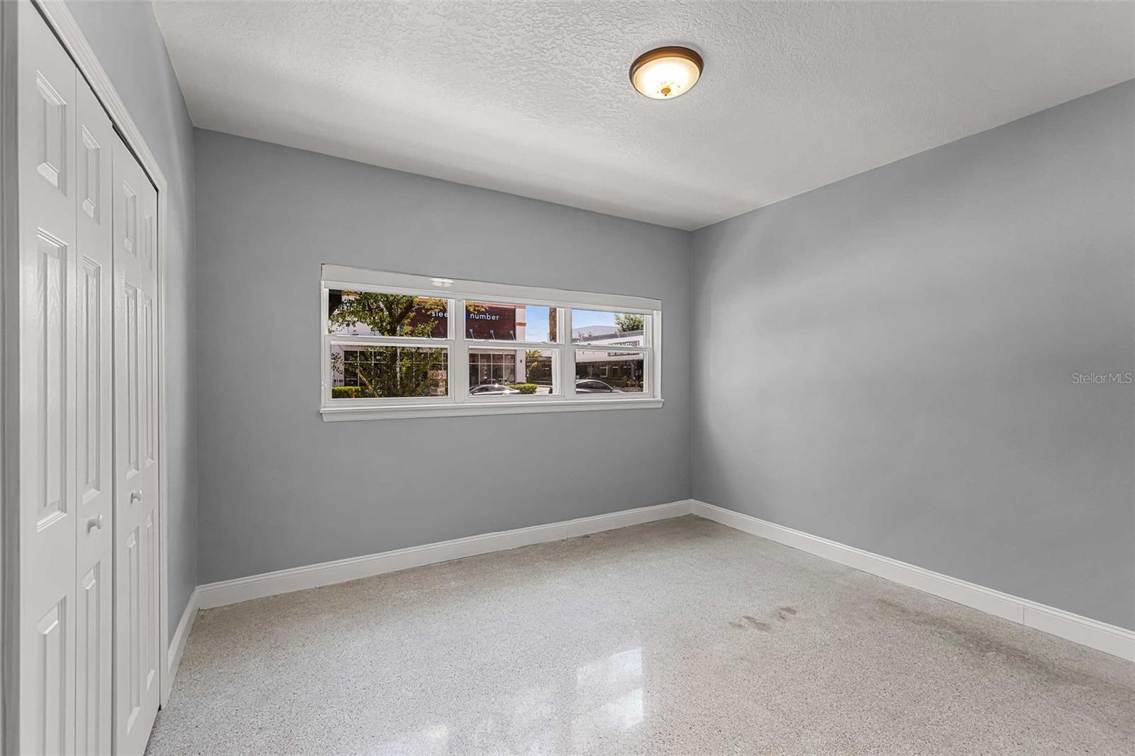 LAKE KILLARNEY CONDO - Residential