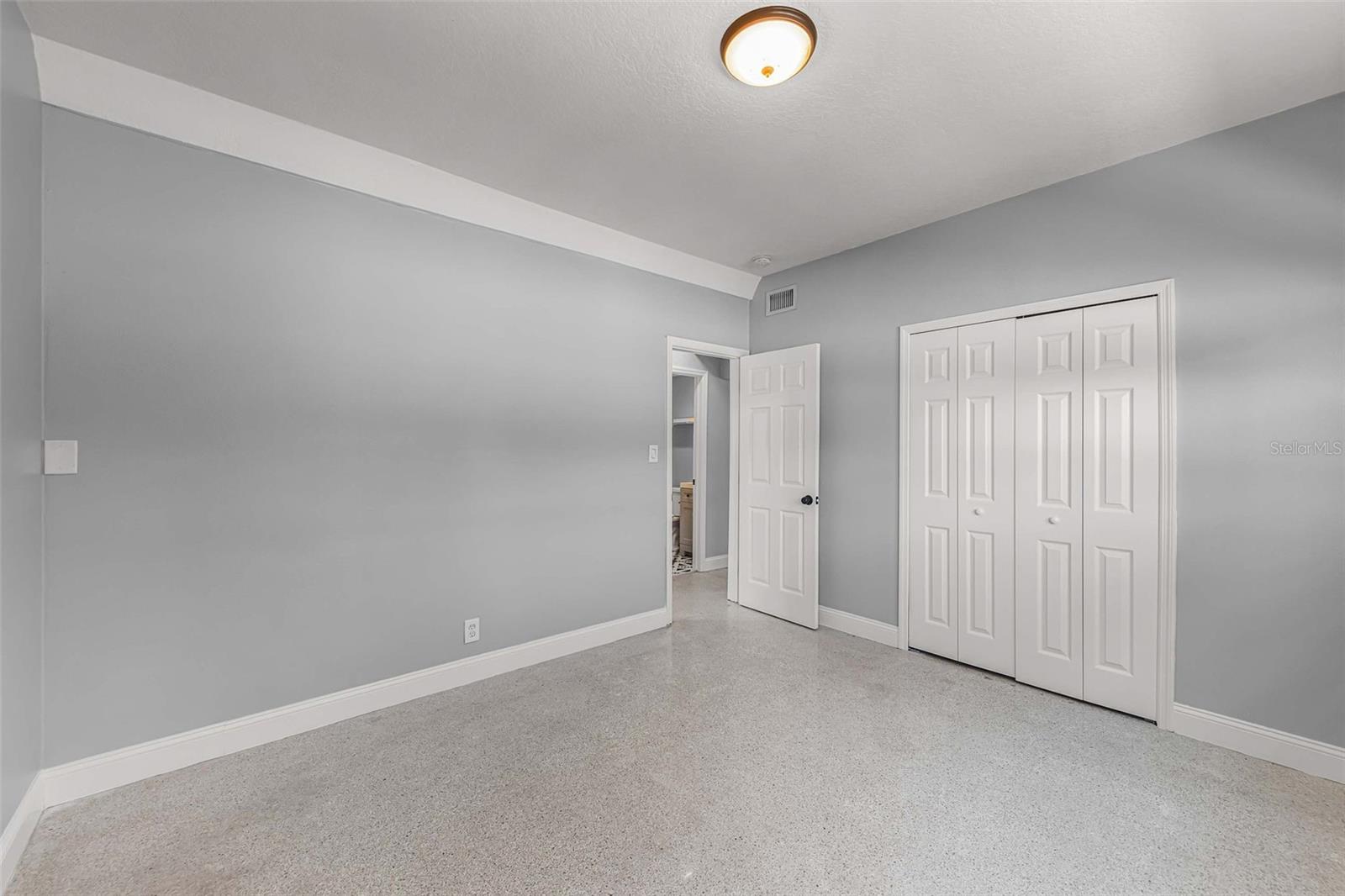 LAKE KILLARNEY CONDO - Residential