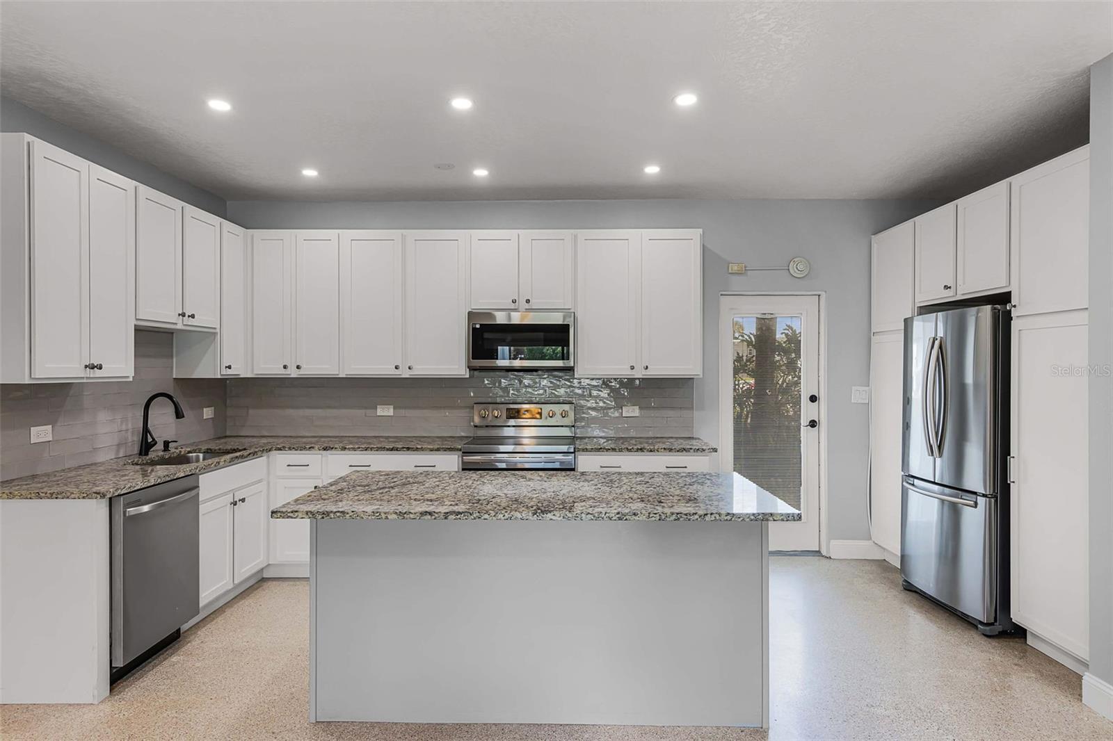 LAKE KILLARNEY CONDO - Residential