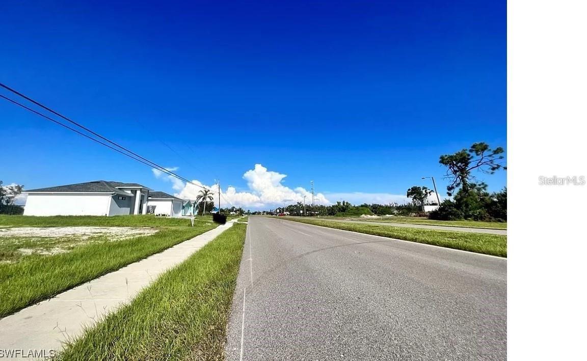 CAPE CORAL - Land