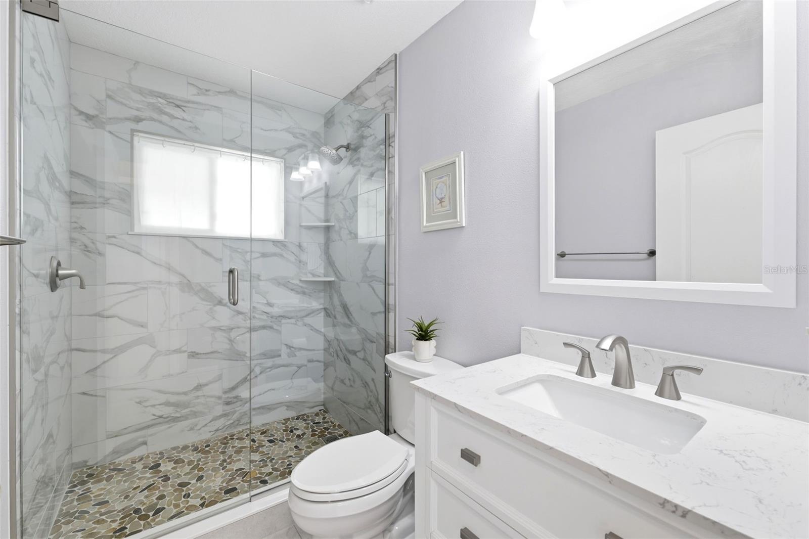 FLOR A MAR - Residential