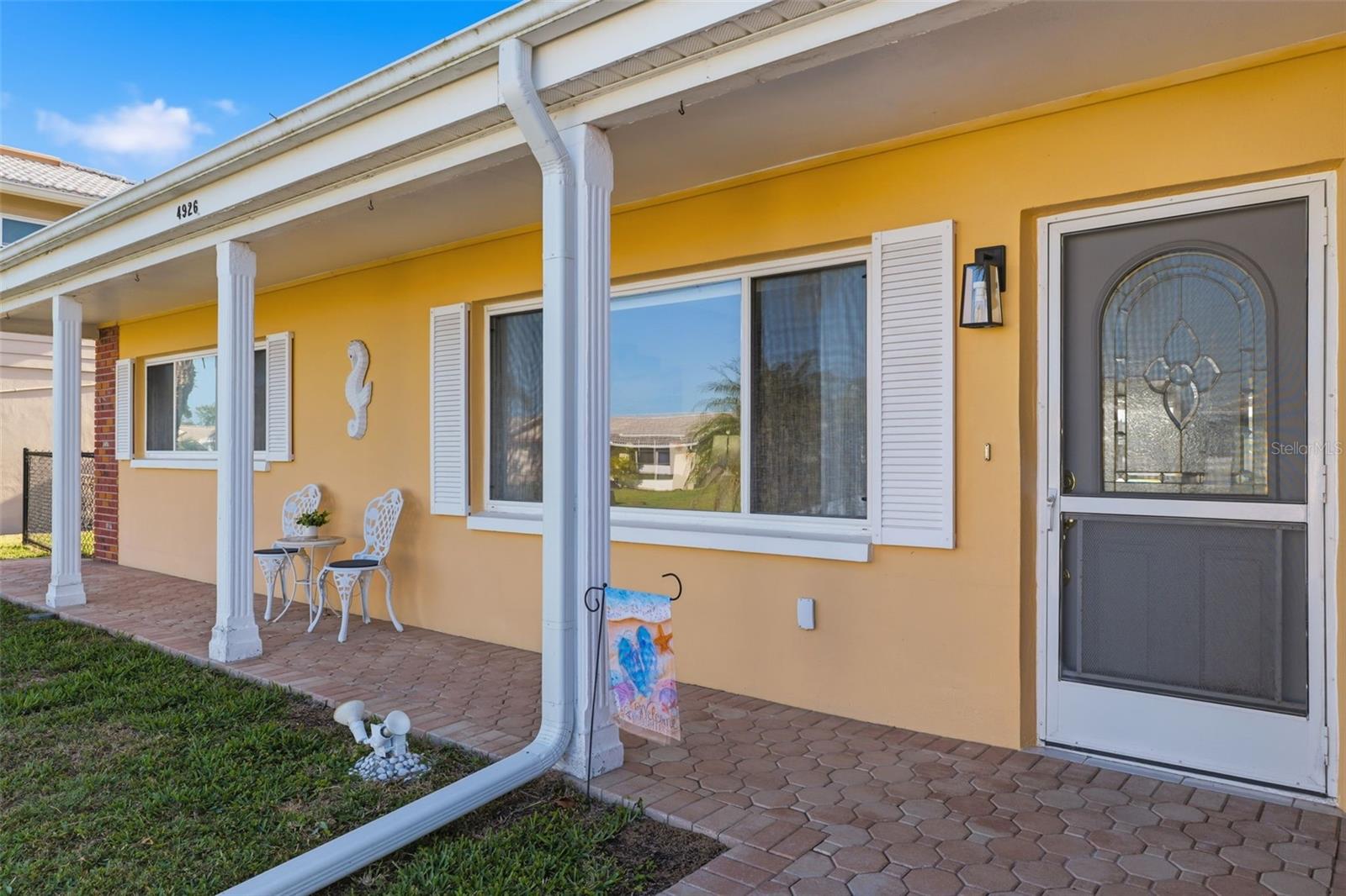 FLOR A MAR - Residential